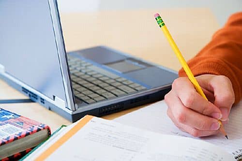 Távoktatás vs. online oktatás