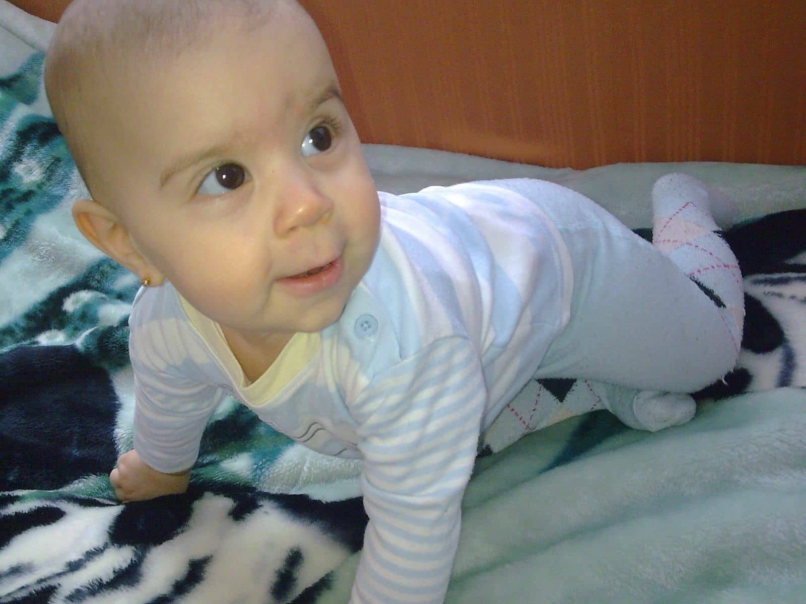 Az értelem fejlődése a 8-9 hónapban