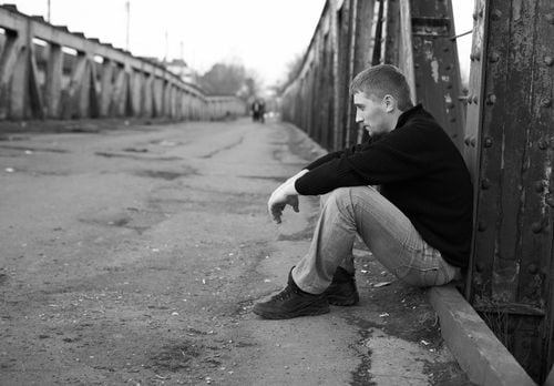 Az elveszett boldogság útján