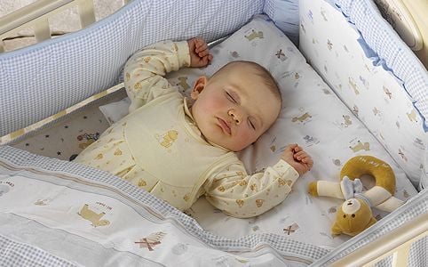 Mit tegyünk, ha babánk aluszékony vagy éppen túl éber?