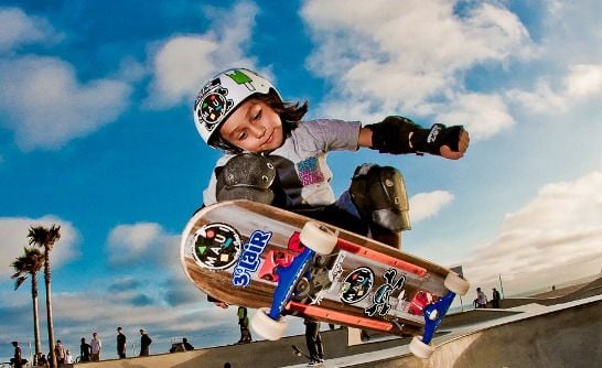 Hogyan kezdjünk gördeszkázni?