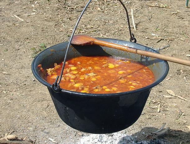 Bográcsgulyás