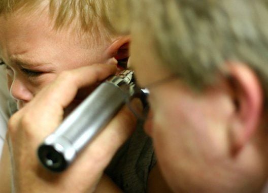 Hallójárat-gyulladás