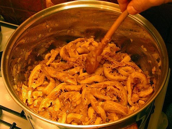 Hogyan segíthetünk, ha elsóztuk vagy túlédesítettük az ételt?