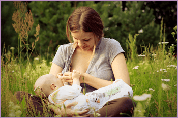 A szoptatás és az anyatej