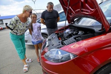 Használtautó karosszériájának vásárlás előtti átvizsgálása