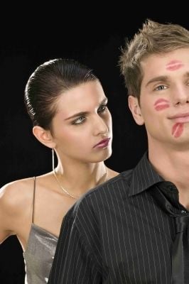 Bagoly mondja verébnek… A féltékenységről – másképpen