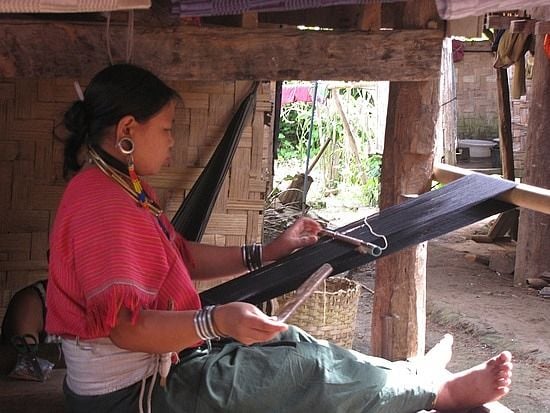 A thaiföldi karenek élete