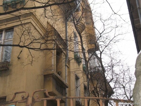 Kőbe zárt szerelem